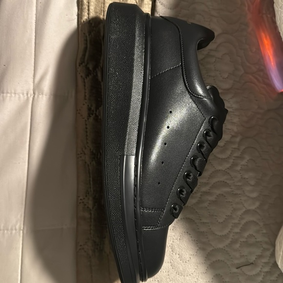 Alexander McQueen Shoes - Alexander Mcqueen Sneakers